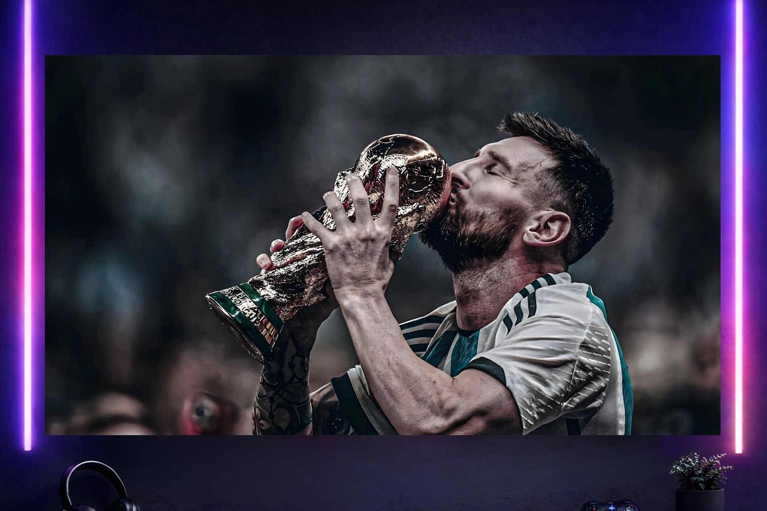 Lionel Messi | "The Eternal Kiss"
